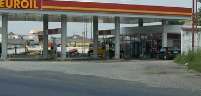 Sibiu: Jaf armat la benzinăria Euroil din Mediaş (update)