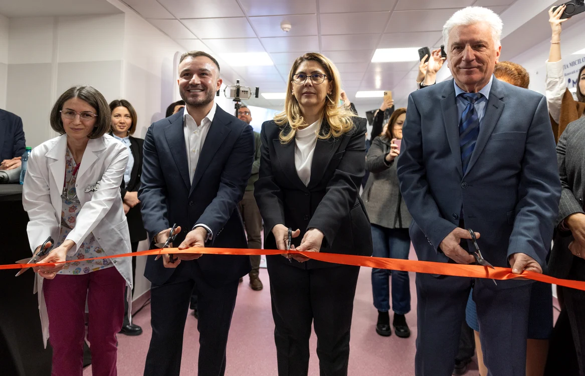 Secţia de Pediatrie de la Spitalul Curtea de Argeş a fost redeschisă. FOTO: Medici pentru România