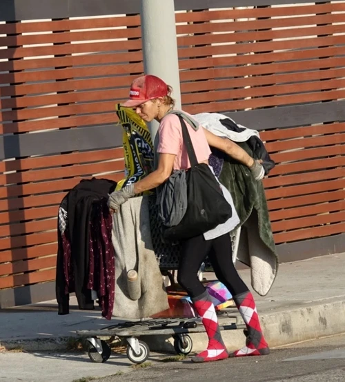 4 loni homeless jpg jpeg