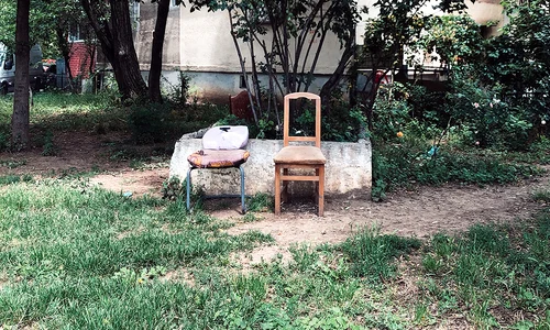 Relațiile interumane în criză jpeg