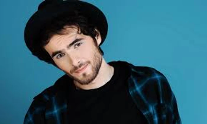 Mihail a cunoscut succesul cu piesa "Mă ucide ea"Foto: Arhiva personală