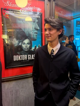 Contele Nicolai de Monpezat la premiera primului său film, „Doktor Glas”. FOTO: Instagram