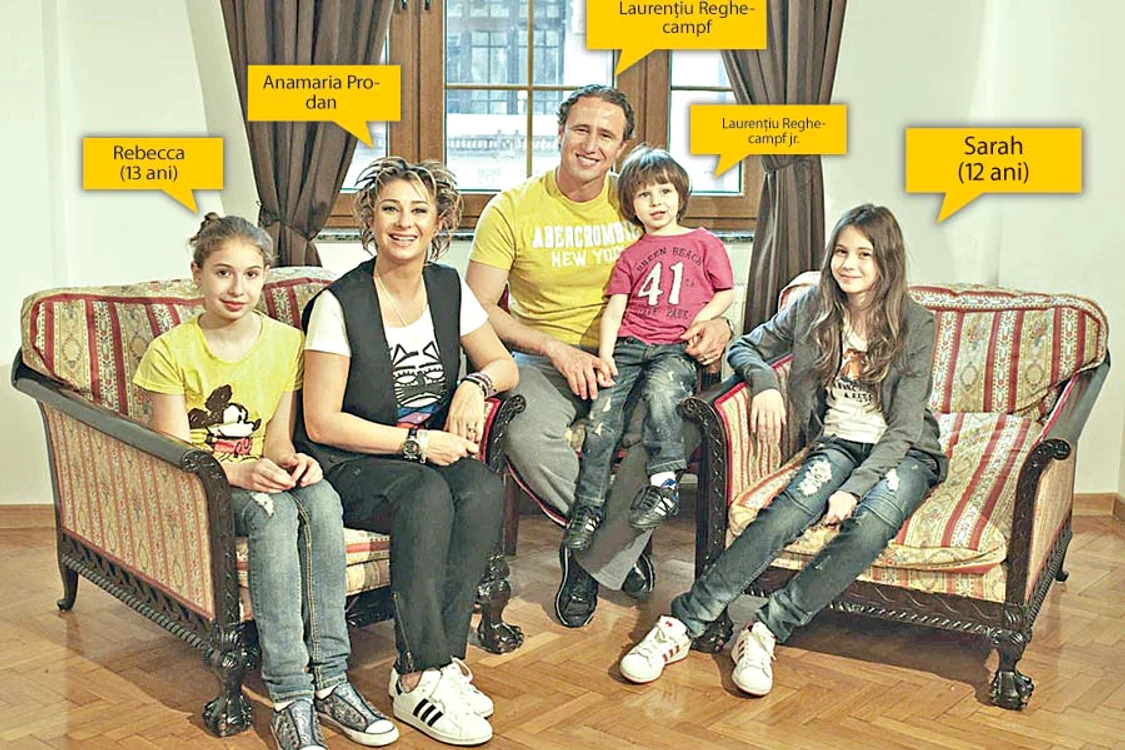 
    Anamaria  Prodan a filmat nu doar cu  actualui soţ, Laurenţiu  Reghecampf, şi cu copilul lor,  Reghe jr, ci şi cu fetiţele din  primul ei mariaj, Sarah şi Rebecca  