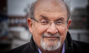 Salman Rushdie © wikimedia commons
