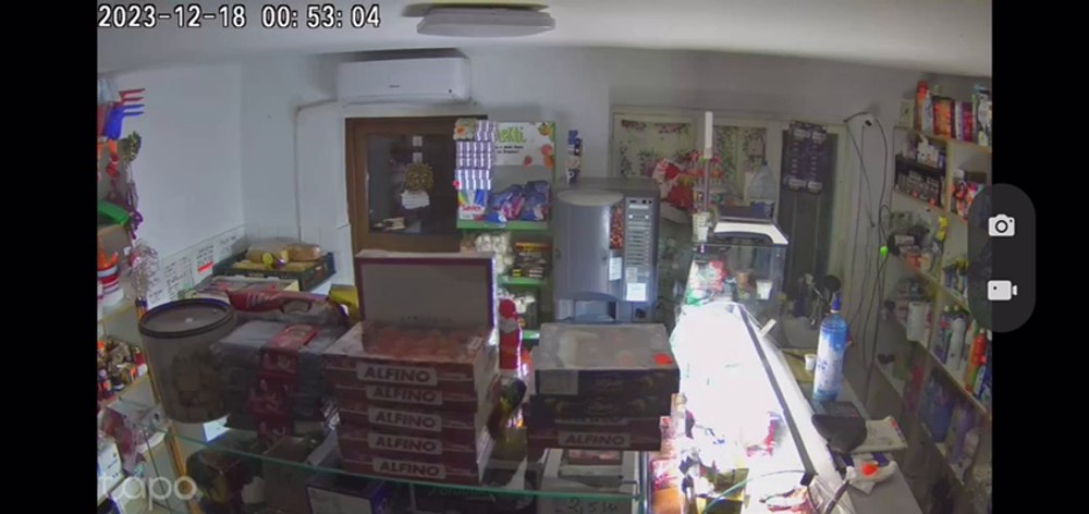 Banda „Parizer“: Indivizi cu cagule au spart un magazin din Ghindărești. Polițiștii au tras 14 focuri de armă VIDEO