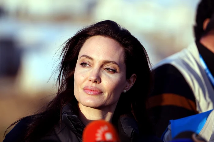 
    Angelina Jolie a slăbit îngrozitor de multFoto: Hepta  