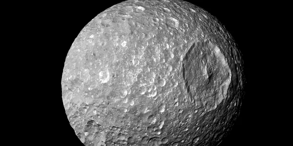 Mimas, una dintre lunile planetei Saturn. Foto: NASA / JPL-Caltech / Space Science Institute