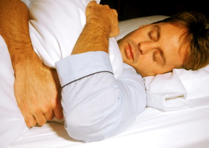 Mucegaiul microscopic se poate găsi și în perna pe care dormi.Foto GettyImages