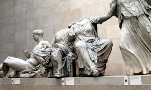 Grecii cer Marii Britanii restituirea statuilor Parthenonului, britanicii îl scot pe Homer din universităţi jpeg