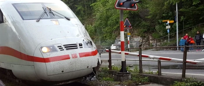 Accidentul a avut loc la o trecere la nivel cu calea ferată