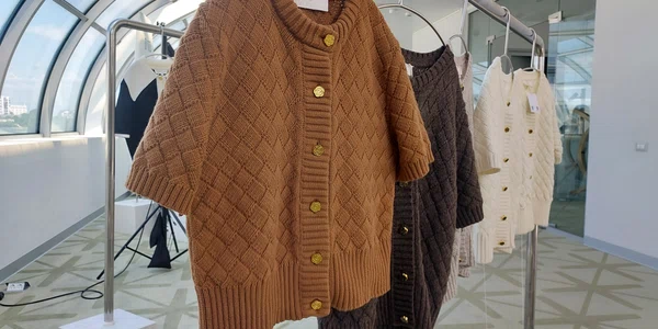 Jacheta maro realizata din cel mai scump fir textil din lume Sursa foto Arhiva RCW jpg