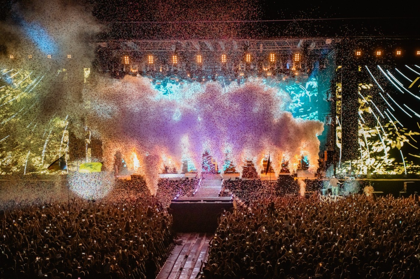 Ce să nu ratezi la Electric Castle 2024: „E mai greu de crezut că artiști precum cei de la Massive Attack, să ceară miros de liliac” Ce să nu ratezi la Electric Castle 2024: „E mai greu de crezut că artiști precum cei de la Massive Attack, să ceară miros de liliac”