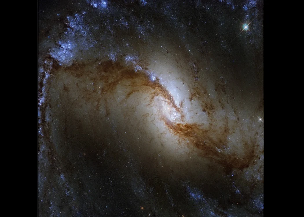 Marea Galaxie Spirală Barată