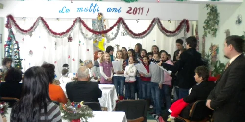 Copiii de la Sf. Spiridon au cântat colinde 