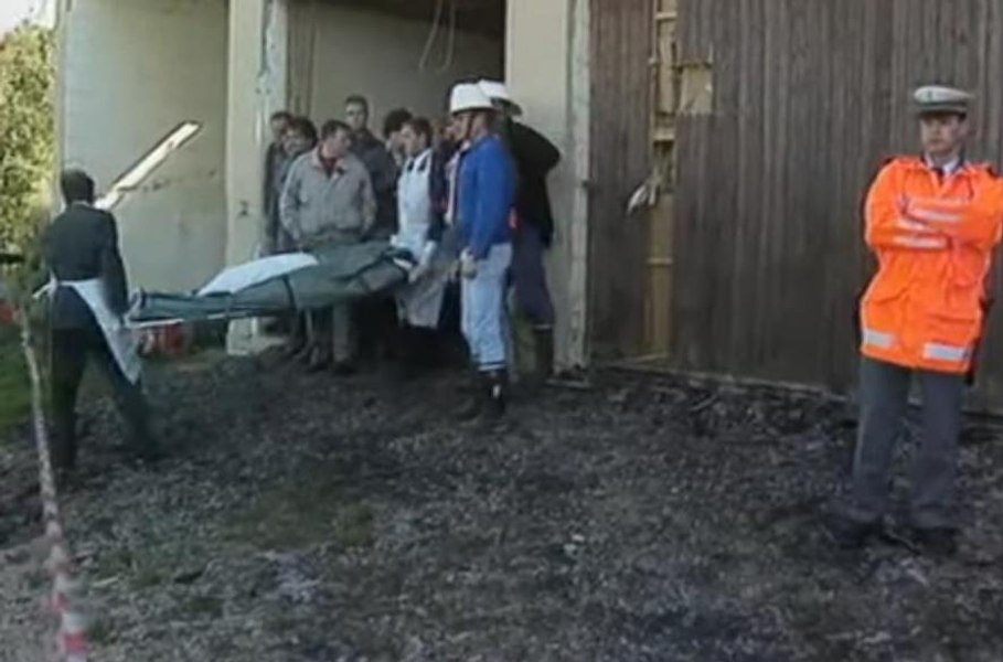 5 octombrie: Ziua când adepții sectei „Ordinul Templului Solar” s-au sinucis prin incendiere, convinși că viața este o iluzie