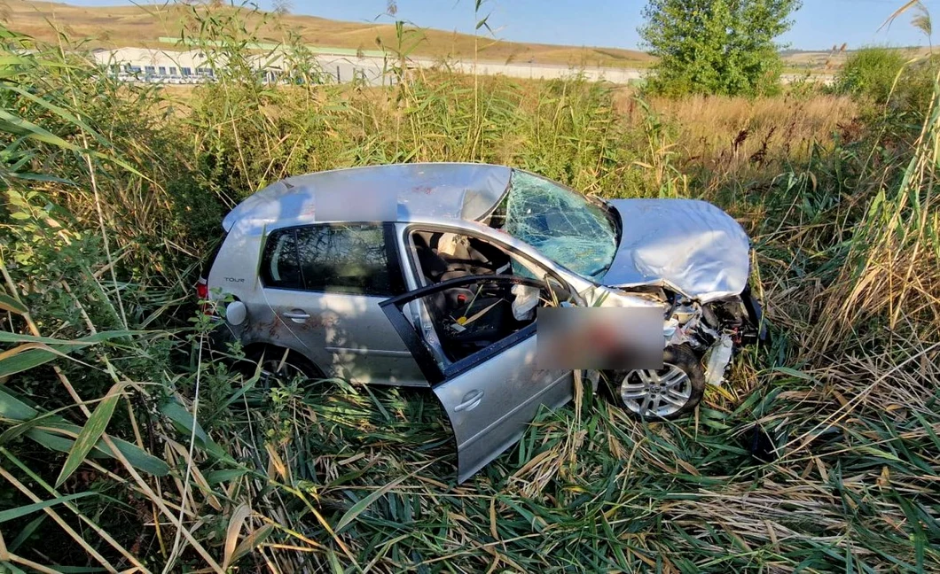 Mașina cu care circula șoferul, după accident FOTO alba24.ro