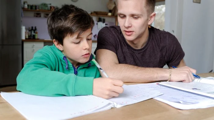 Aproape 13.000 de profesori au declarat la ANAF venituri din meditații Foto: Shutterstock