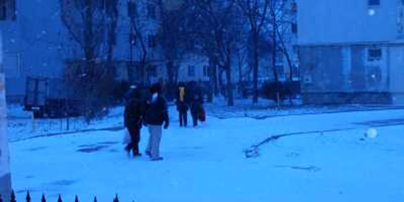 La Slobozia ninge neîntrerupt de 12 ore