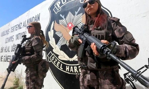 Decizie istorică în Turcia! Femeile din armată pot purta vălul islamic jpeg