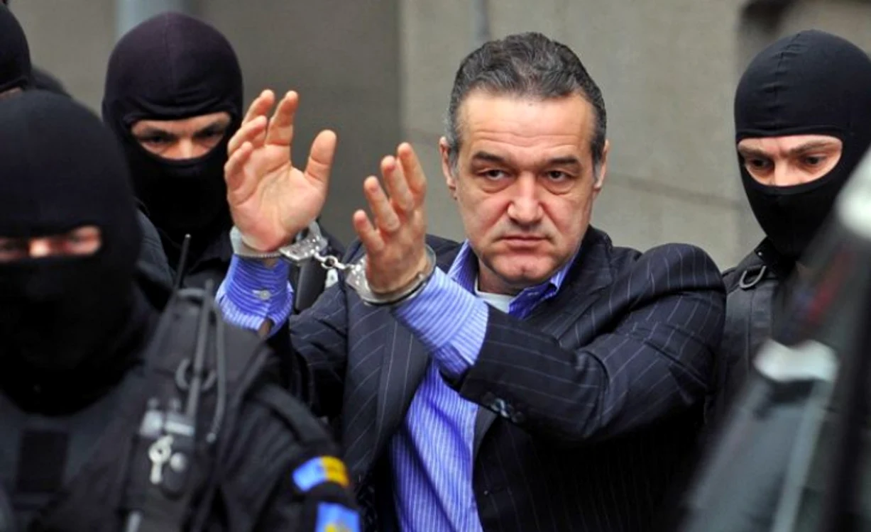 
    Gigi Becali este arestat din 2013 și a executat o treime din pedeapsă  