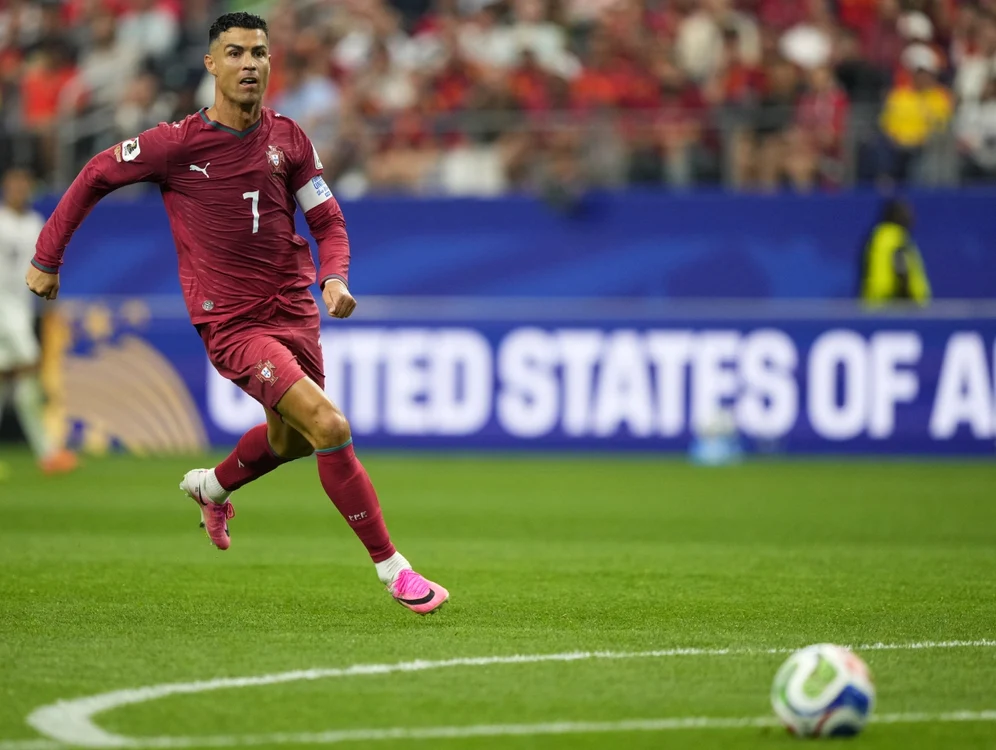 Cristiano Ronaldo n-a reușit să ducă Portugalia în „sferturi” (Foto: EPAImages)