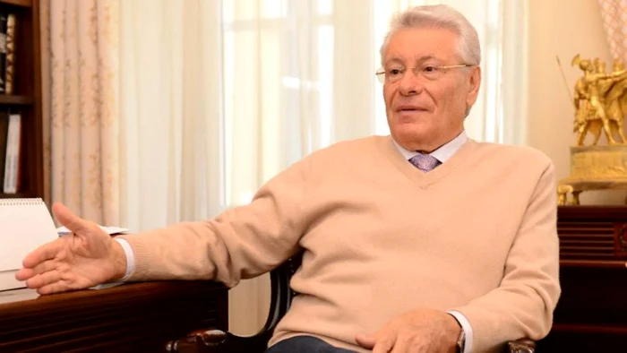 Ex-preşedintele Petru Lucinschi