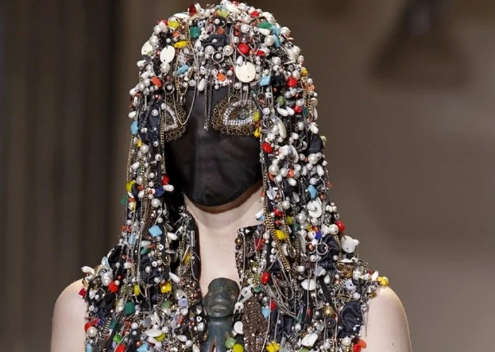 Creaţie Martin Maison Margiela, la Săptămâna de Modă Haute Couture 2014 FOTO