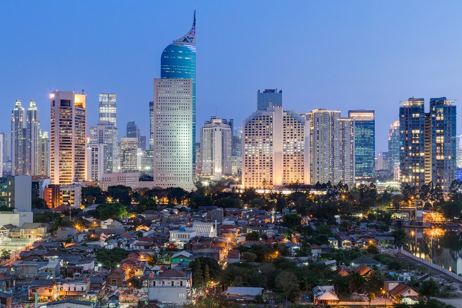 Indonezia își mută capitala de la Jakarta. O oportunitate de aur sau o aventură riscantă?