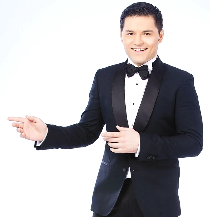
    Liviu Vârciu  