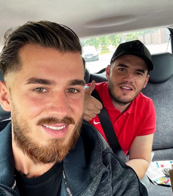 
    Sebastian Chitoșcă și Alexandra, înainte de a pleca spre România, din Germaniafoto: Instagram  