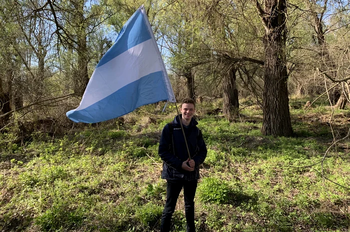 Tânărul care și-a creat propria țară pe un teren uitat de lume FOTO: X