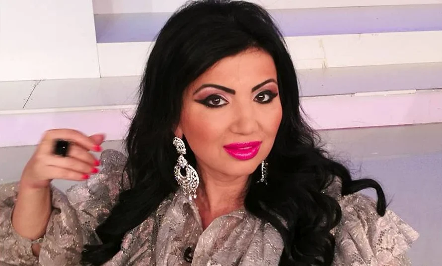 Reacția Adrianei Bahmnuțeanu, după ce a ieșit din sala de judecată / foto: arhiva Click!