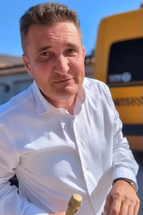 Primarul a mers la Alba Iulia cu șampania FOTO captură Video