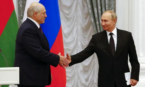 Belarusul renunţă la statul de neutralitate şi poate cere arme nucleare Rusiei jpeg