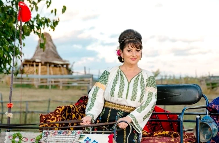 Nicoleta Lăcătușu susține că a înapoiat banii pe două luni Foto Nicoleta Lăcătușu/Facebook