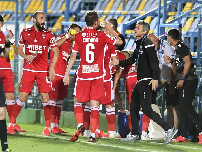 Dinamoviștii au revenit pe teren după o pauză de trei săptămâni, câștigând la VoluntariFoto: sportpictures.eu