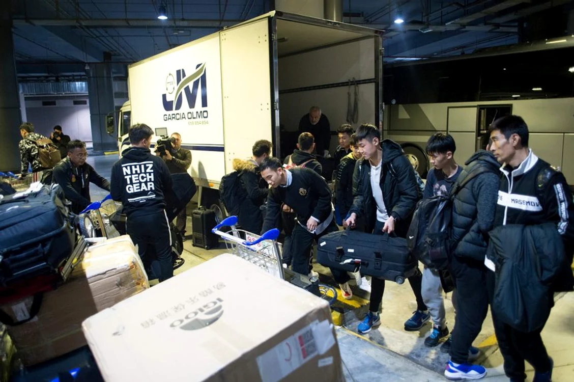 
    Echipa chineză Wuhan Zall, aflată în pregătire în SpaniaFoto: news.ro  
