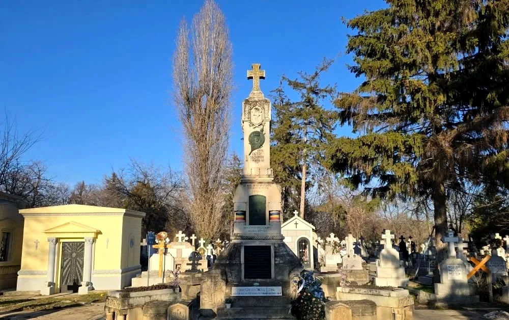 Cimitirul Bellu. FOTO ilustrativ Cimitirul Bellu - Muzeu în aer liber