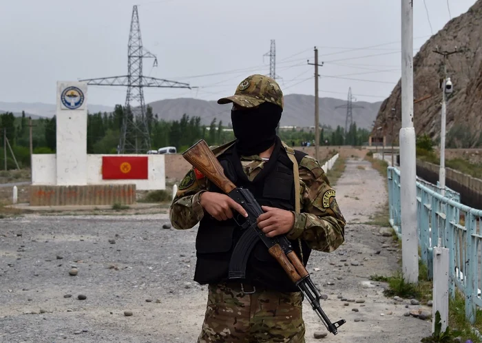 Kîrgîzstan a spus că doi dintre militarii săi au fost răniți Foto: AFP (arhivă)