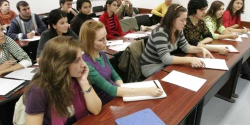 Candidaţii au depus cereri pentru meditaţii