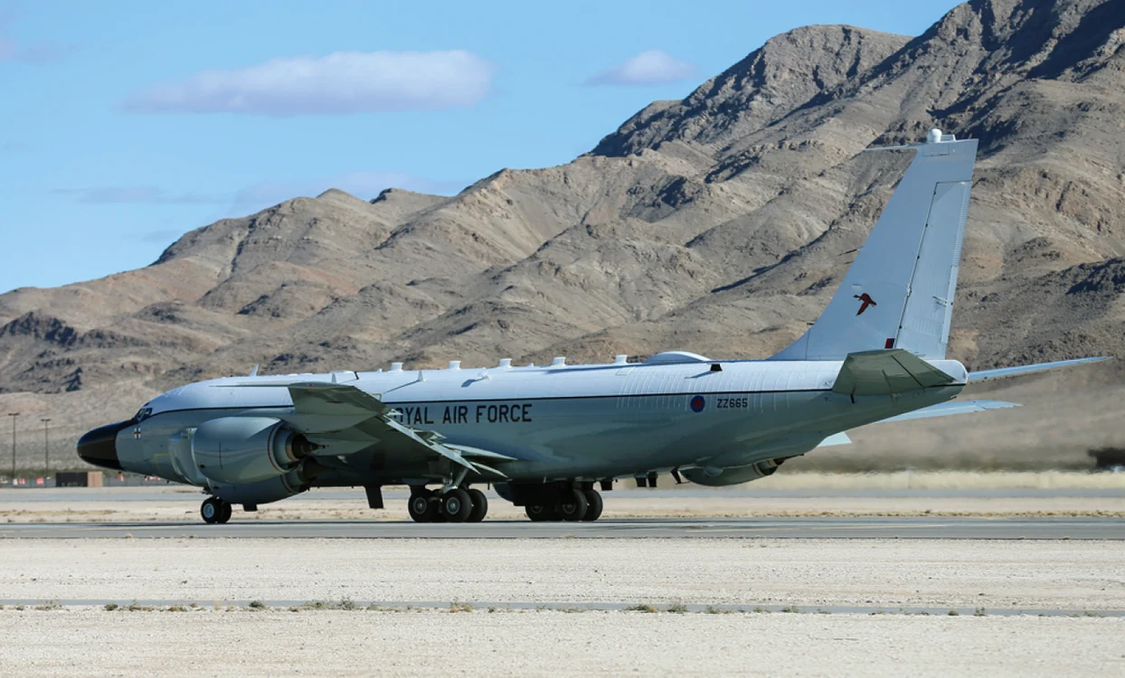 Avion de recunoaştere RC-135 FOTO Royal Air Force / Sgt Neil Bryden