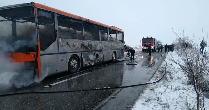 autocar incendiu