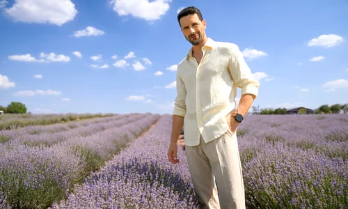 MS 20240619 IUBIRE CU PARFUM DE LAVANDA 8300 JPG
