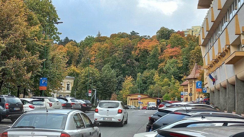 Culorile toamnei la Brașov. Orașul este un spectacol al naturii. De văzut în România FOTO
