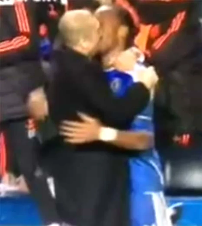 
    Drogba şi Di Matteo  