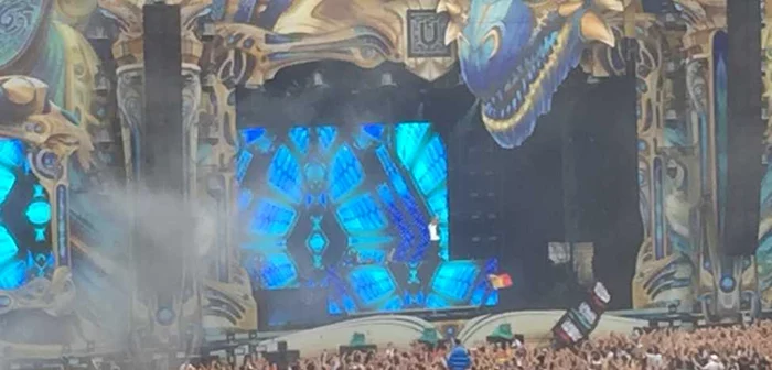 Imagine cu Armin van Buuren în a treia seară de distracţie la Untold 2017 FOTO Florina Pop