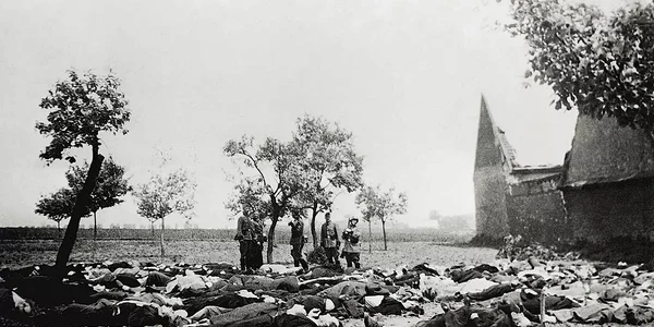 mascrul din lidice FOTO english radio cz jpg