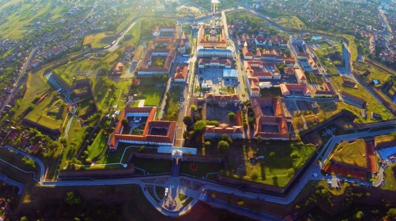 Imagine aeriană a Cetăţii Alba Iulia