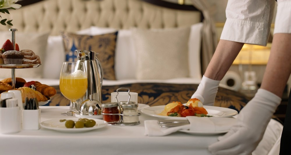 Hotelurile și restaurantele germane ar putea trece la patru zile de lucru ca urmare a lipsei de personal