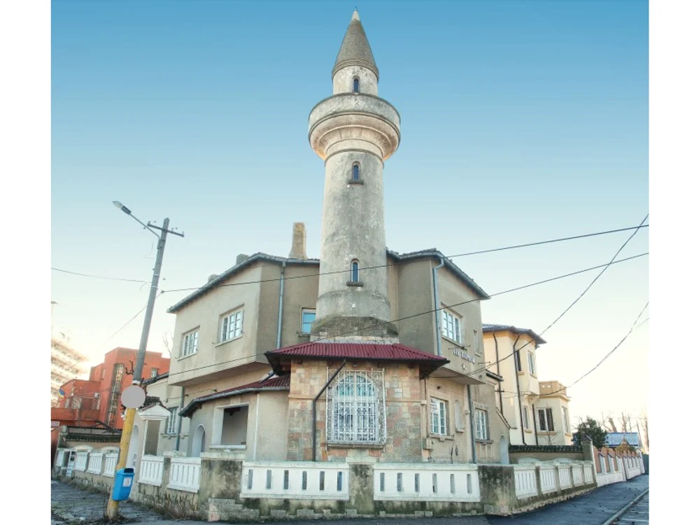 
    Vila din Mamaia ce a adăpostit iubirea dintre Regina Maria și prințul Barbu Știrbey are și azi, în ciuda vremurilor trecute peste ea, o prestanță deosebităfoto: Artmark Historical Estate  
